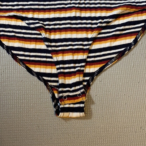 NWT F21 bodysuit - Picture 4 of 4